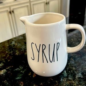 Rae Dunn syrup server